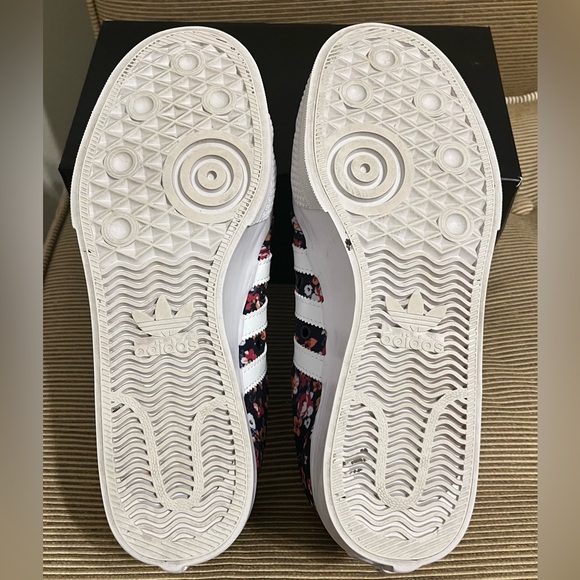 🔥Adidas Originals Nizza Women's Platform Sneaker - Size 9 - Picture 10 of 17